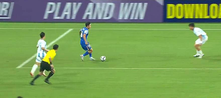 九游体育-加时末段亚冠传出新动向，波尔图主帅复盘，管理层表态：质疑声仍在，临场指挥获称赞的简单介绍