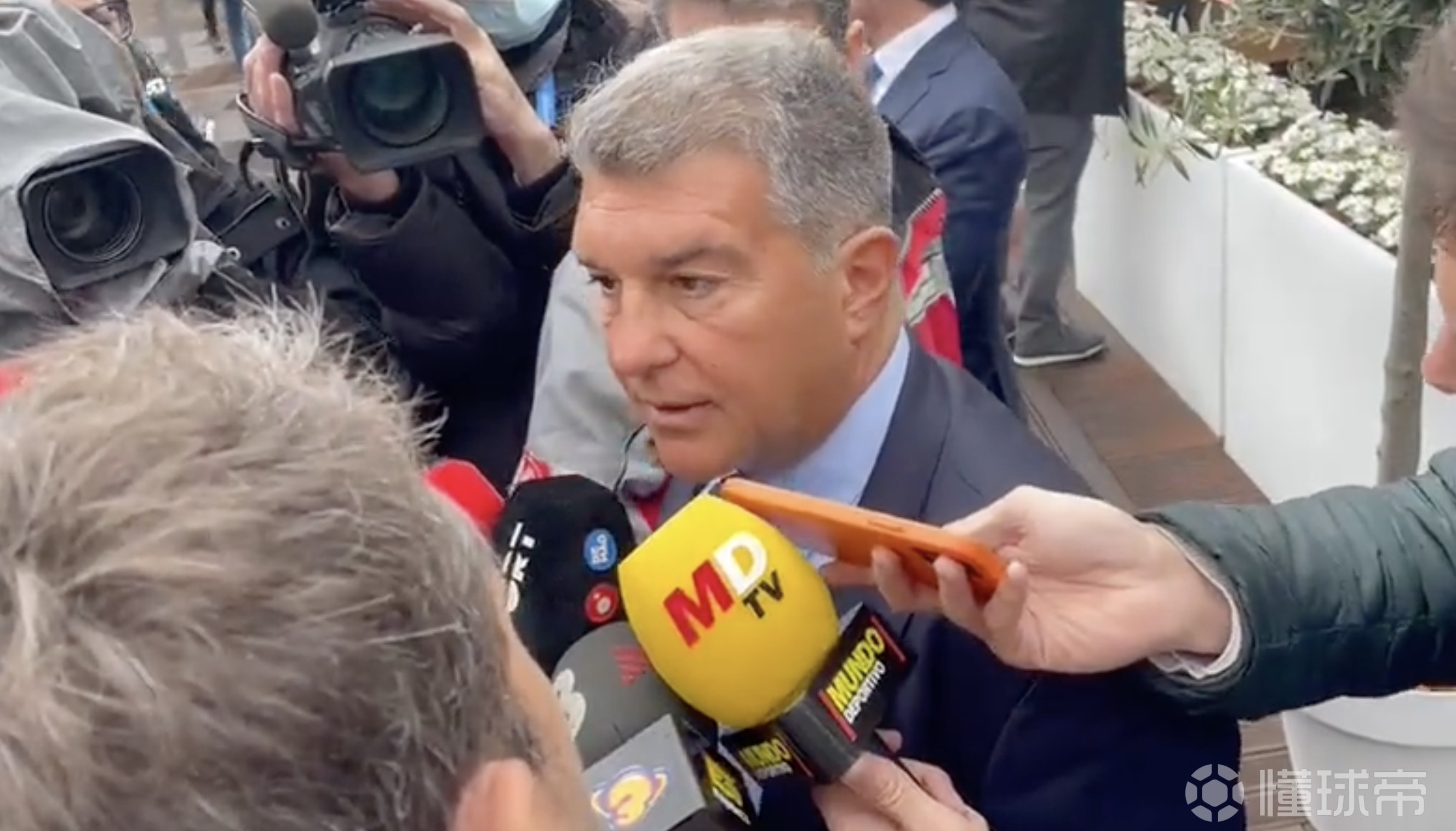 九游体育-转会期布鲁克林篮网队长鼓劲——西甲节点到来，话题不断，年轻球员得到机会的简单介绍